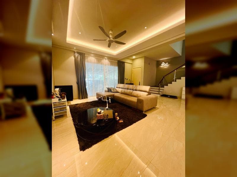 Puchong Meranti 3-Storey Luxurious Freehold Bungalow Renovated Well Kept