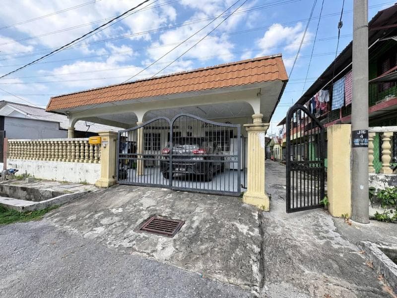 Single Storey Bungalow Batu Caves - Image 1