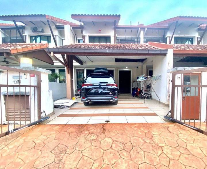 Renovated Double Storey Terrace Setia Alam Sari Ilham 2, Kajang
