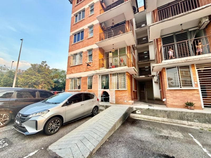 Ground Floor Apartment Alam Budiman Seksyen U10 Shah Alam