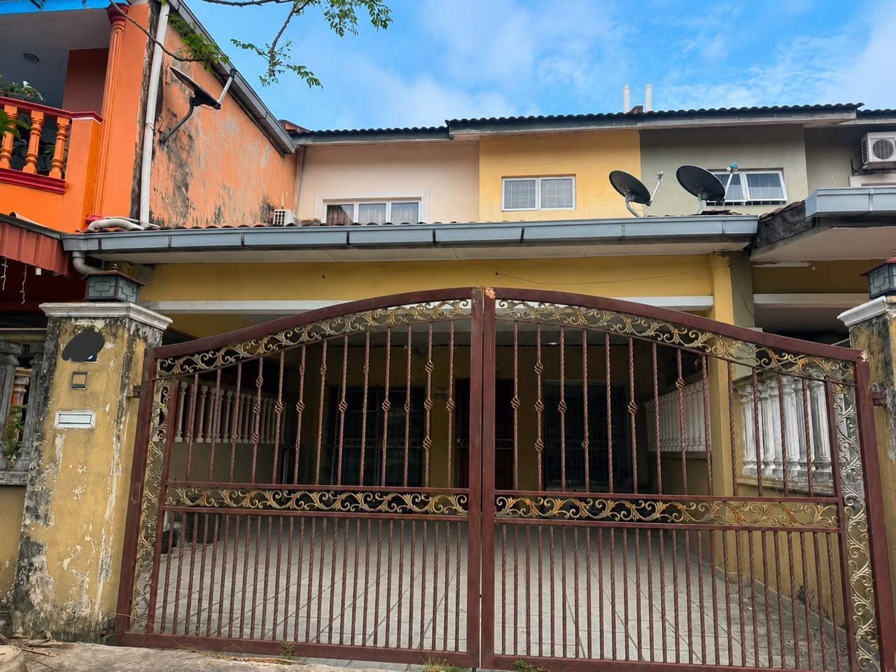 Fully Renovated Double Storey Terrace House