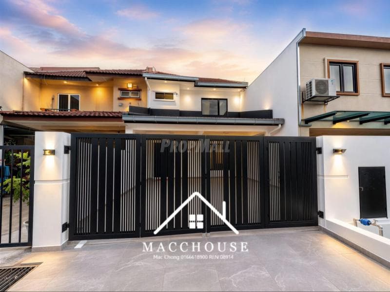 Terrace, Two Storeys, Freehold, Non-Bumi Lot, Intermediate - Image 1
