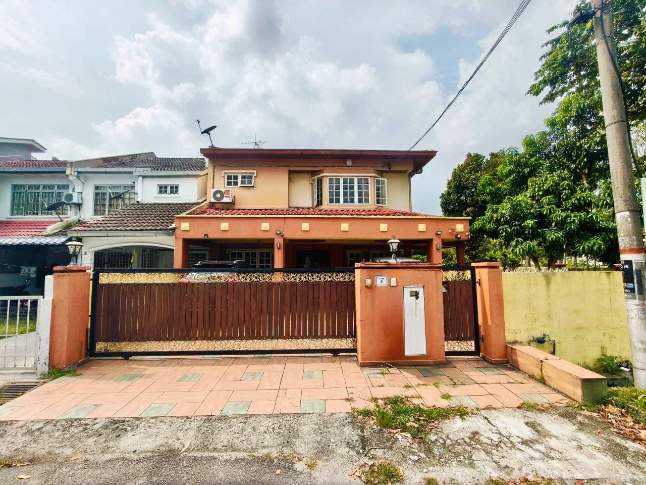 Corner Lot Double Storey Terrace House TTDI Jaya, Shah Alam