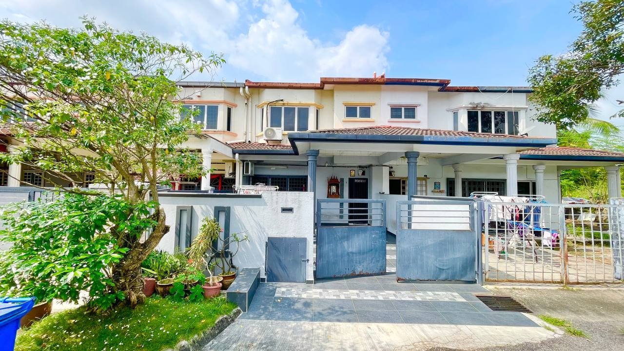 2 Sty Mutiara Kemuning Turun Harga RM460k RM450k. Boleh jual Extra tanah - Image 1