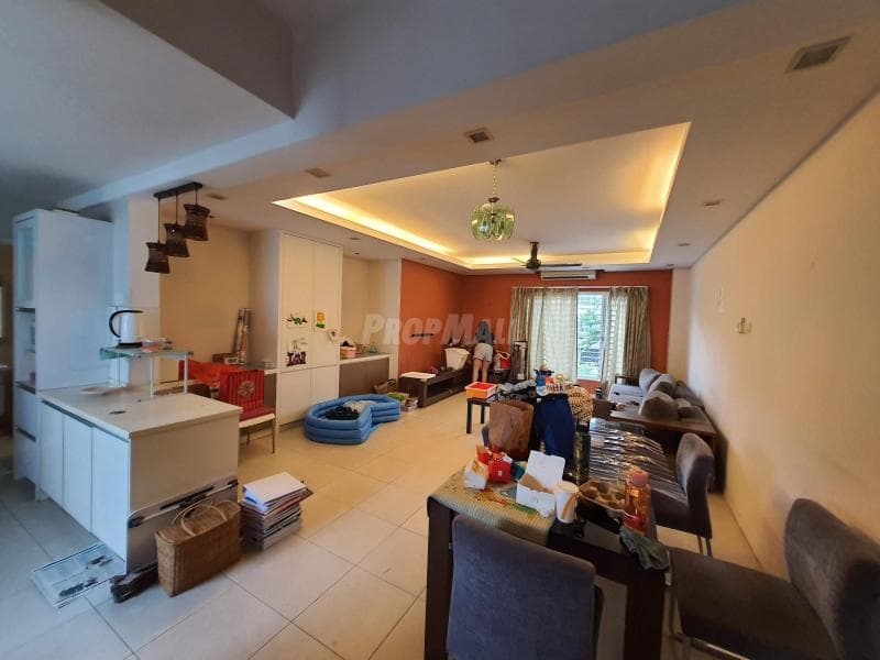 DAlpinia, Puchong South, Townhouse Upper Unit Renovated 2200sf Gated Guarded - Image 1