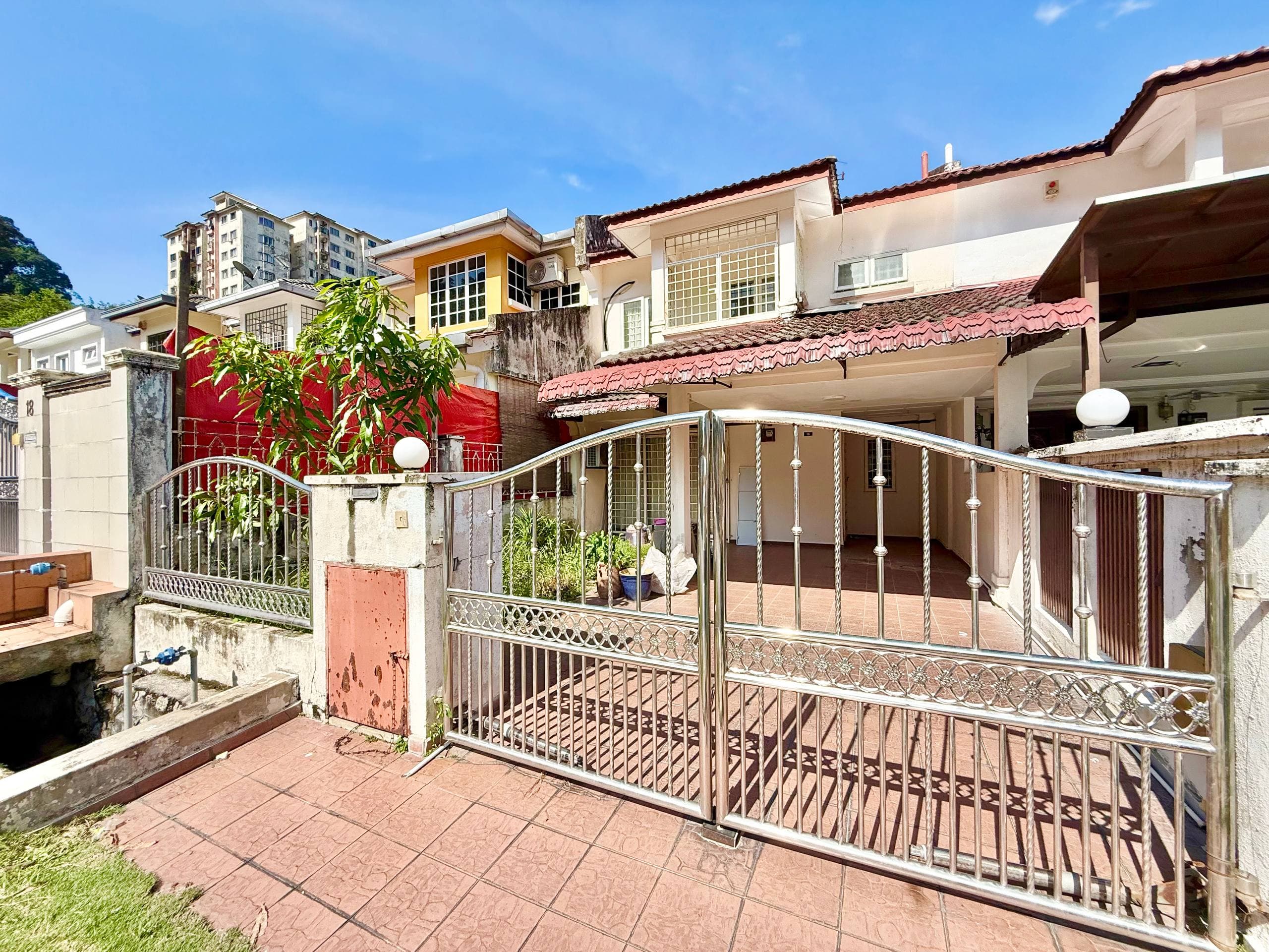 2 Storey Terrace Taman Bukit Indah Ampang - Image 1