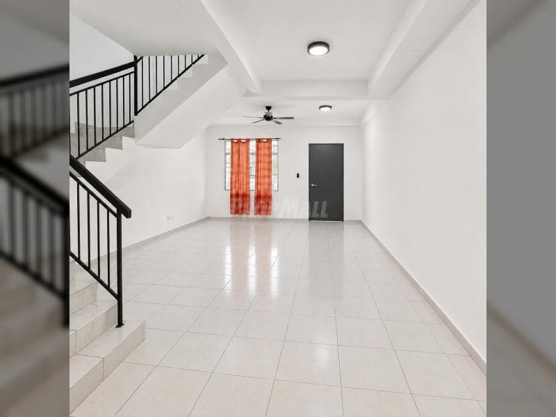 Taman Scientex Rawang 2 Sty Freehold 4R3B Good Condition For Sale
