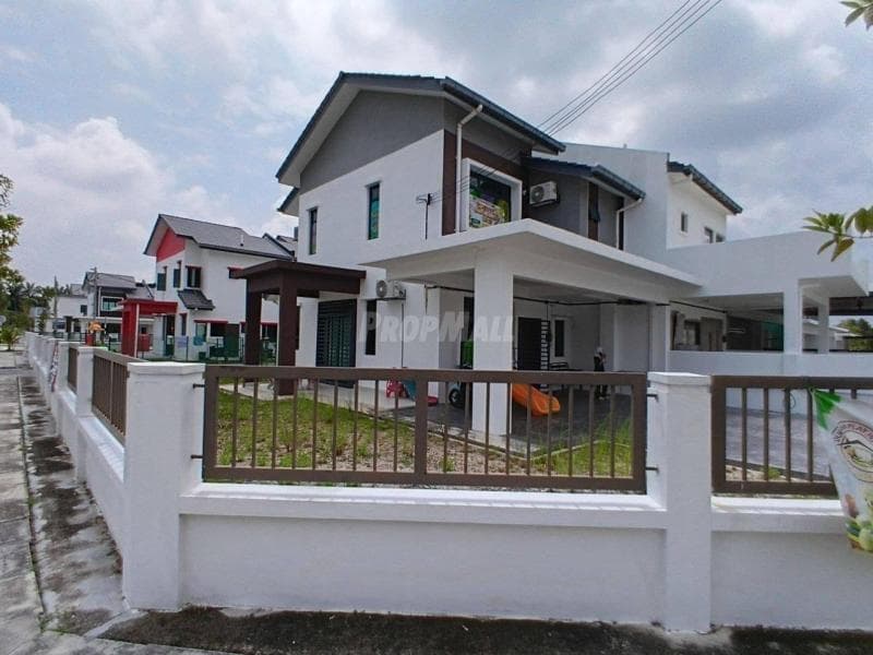 Double Storey Terrace Corner Lot Bandar Hillpark, Puncak Alam, Selangor