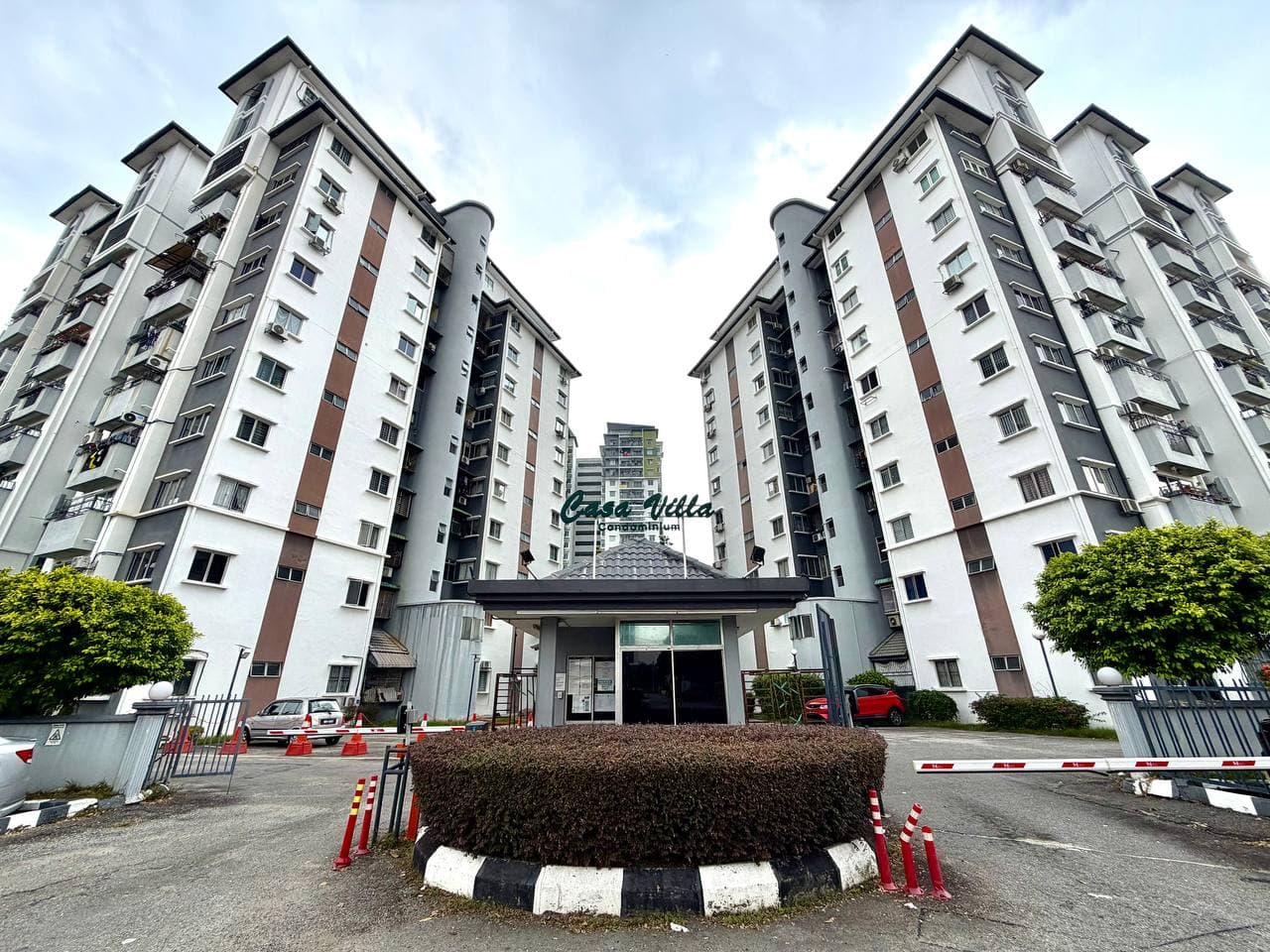 Corner Unit Casa Villa Condominium, Taman Berjaya Baru, Sg Chua, Kajang