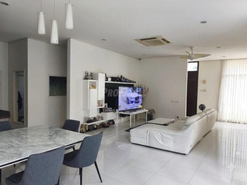 2 Storey Semi D House Rydgeway, Taman Melawati - Image 1