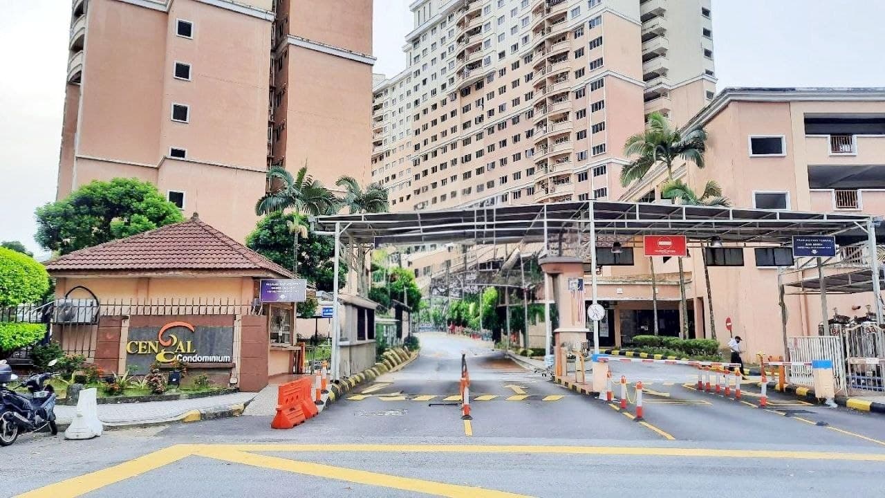 Cengal Condominium Block B with Balcony, Bandar Sri Permaisuri, Cheras, Kuala - Image 1