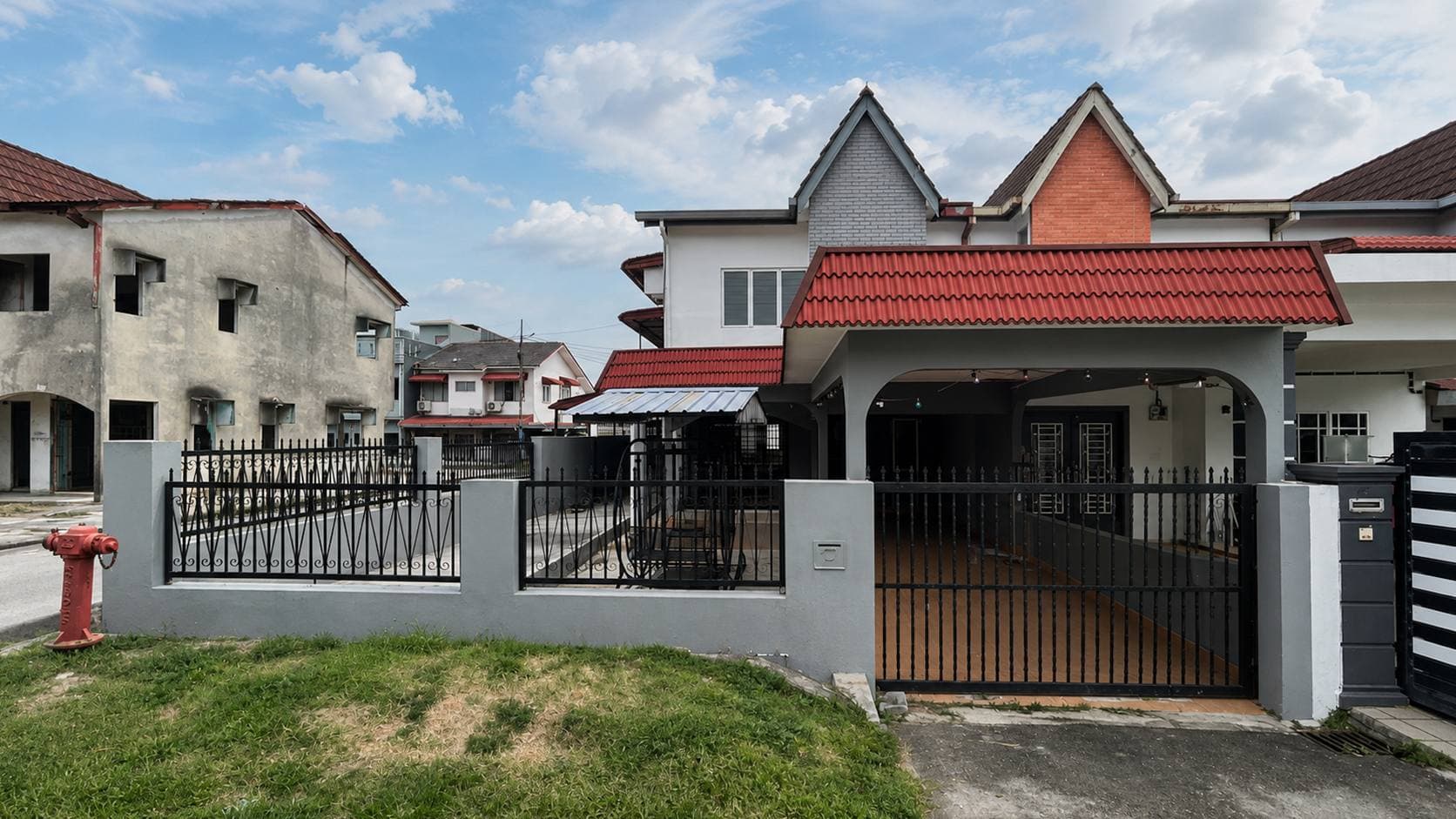 Double Storey Terrace House Jalan Sri Damak, Taman Sri Andalas, Klang