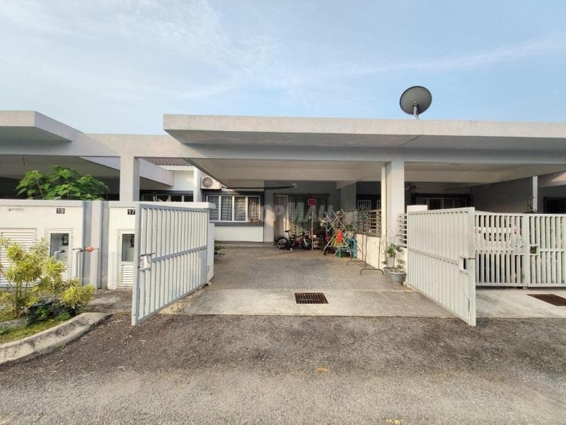 FACING OPEN Teres Cun Setingkat Albury 1 Mahkota Hills Lenggeng