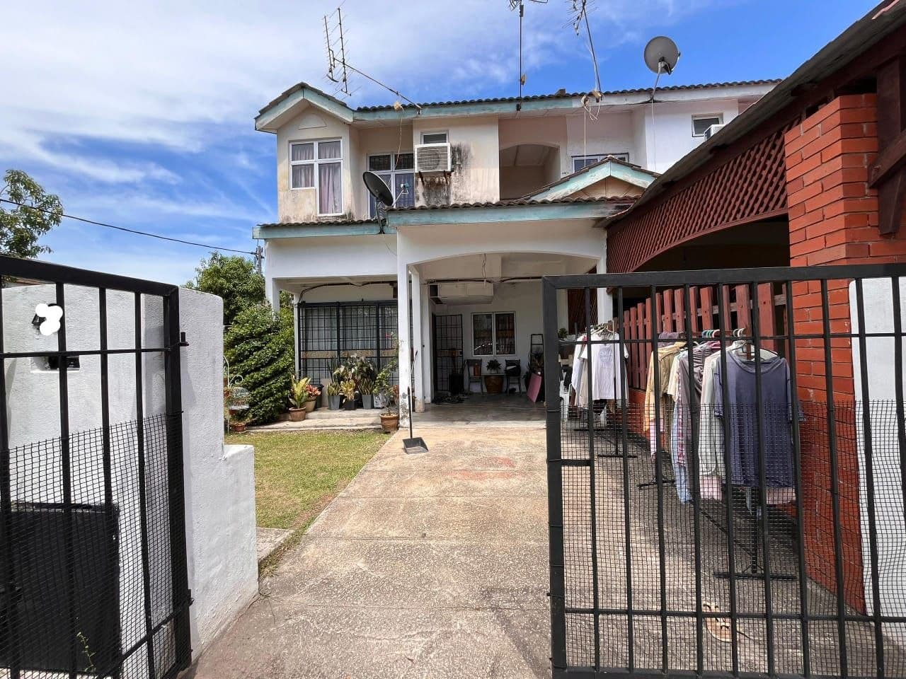 Corner Lot Double Storey Taman Sri Bayu, Bagan Lalang, Sepang - Image 1