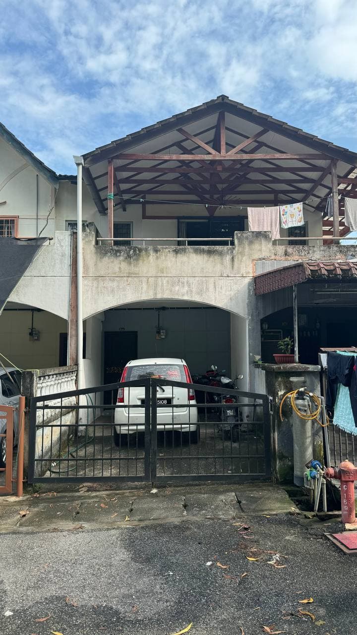 Townhouse End Lot Taman Bukit Rawang Putra, Rawang Selangor