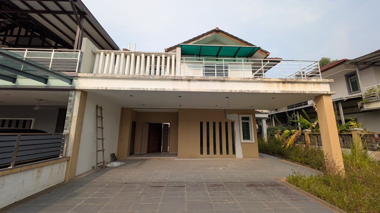 Semi-D Double Storey Taman Anggerik Emas Bandar Teknologi Kajang