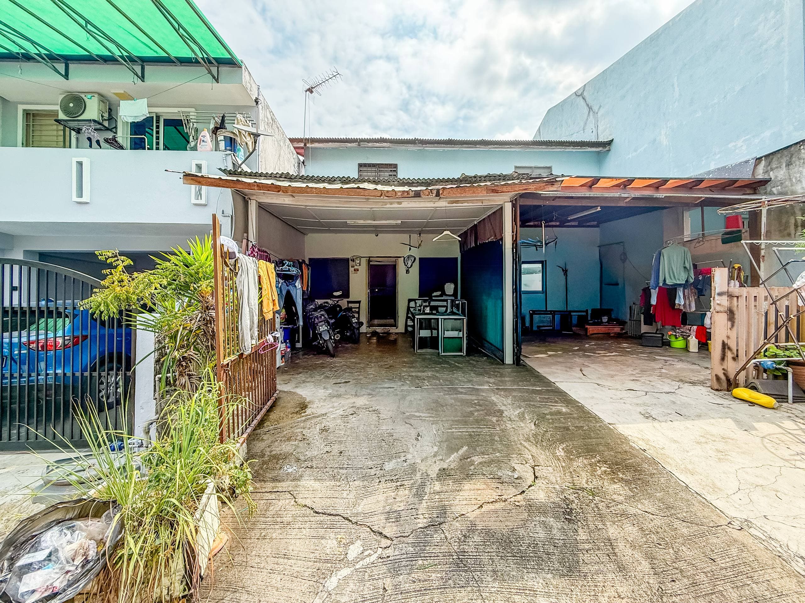 Double Storey Terrace, Taman Usaha Jaya Kepong, Selangor - Image 1