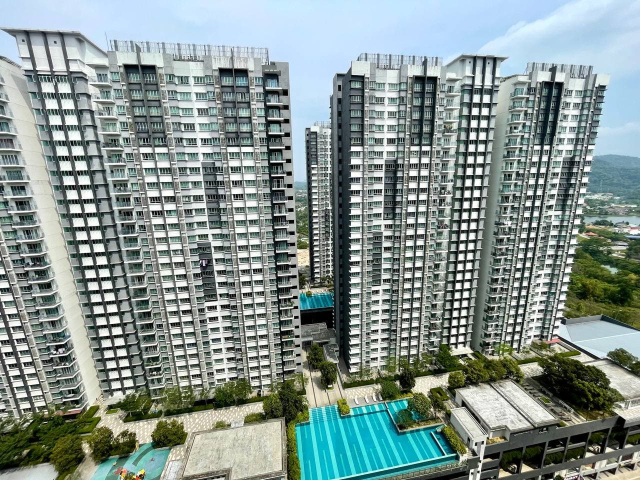 Corner Unit Savanna Executive Suites, Southville City, Bangi