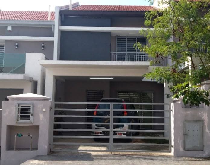 2 TINGKAT AMAN PUTRI, SHAH ALAM FREEHOLD - Image 1