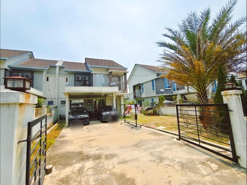 Huge Land Semi-Detached 2 Storey Alam Suria Bandar Puncak Alam - Image 1