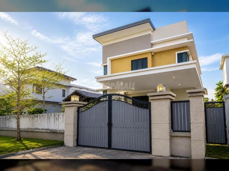 Exclusive Freehold Bungalow with Private Indoor Swimming Pool