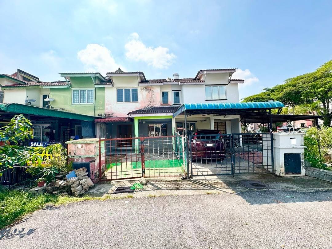 Double Storey Jalan Seri Pagi, Saujana Utama, Sungai Buloh - Image 1