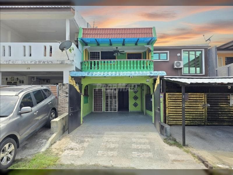 Renovated 2 Storey Kajang Baru