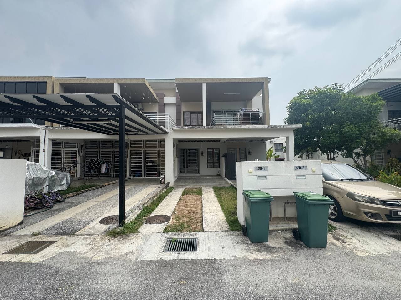 Villa Kesuma Townhouse, Jalan VK 4, Bandar Tasik Kesuma, Beranang - Image 1