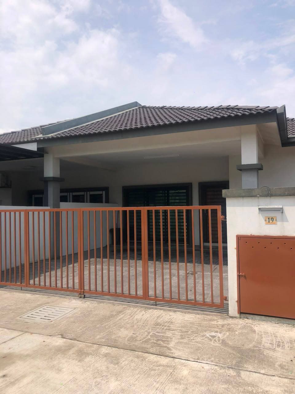 Rumah Semi D Setingkat Kampung Sungai Pinang, Pulau Indah