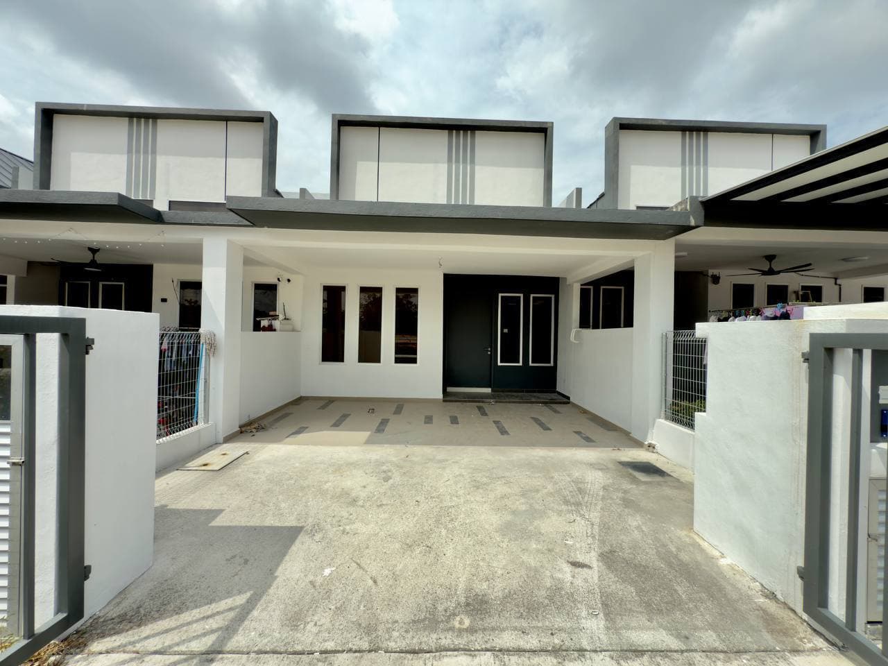 1 Storey Terrace J1 Residence, Taman Jenderam Lestari Dengkil Selangor - Image 1