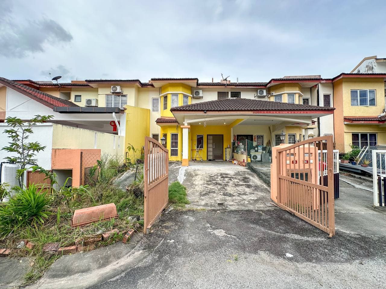 Double Storey Taman Amanputra, Puchong