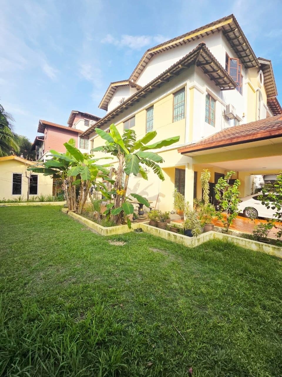 Exclusive Freehold Corner Semi-D Taman Bunga Negara Shah Alam