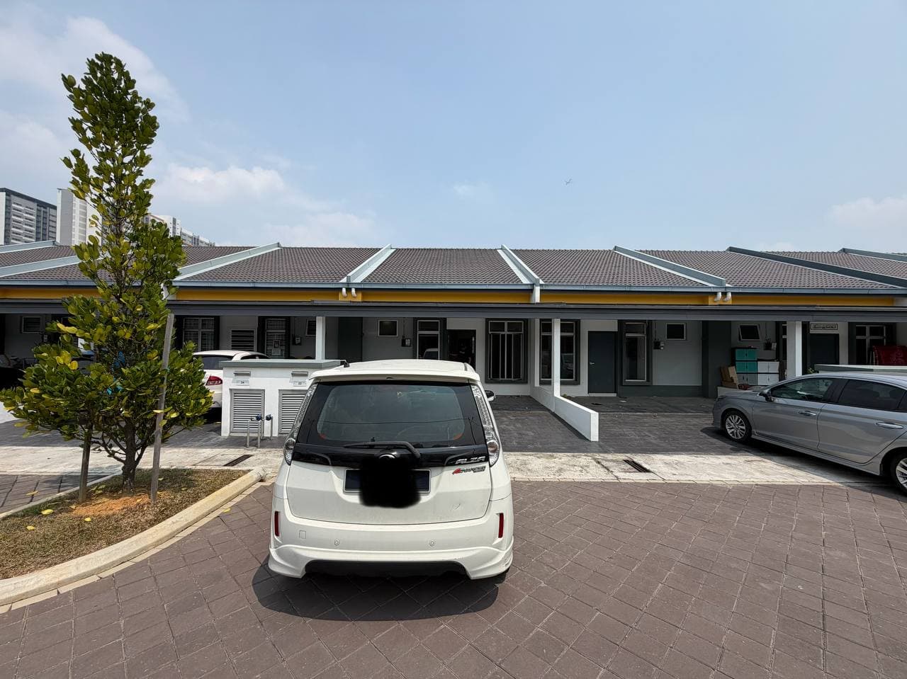 Single Storey Terrace Intermediate Kita Mesra, Cybersouth Dengkil - Image 1