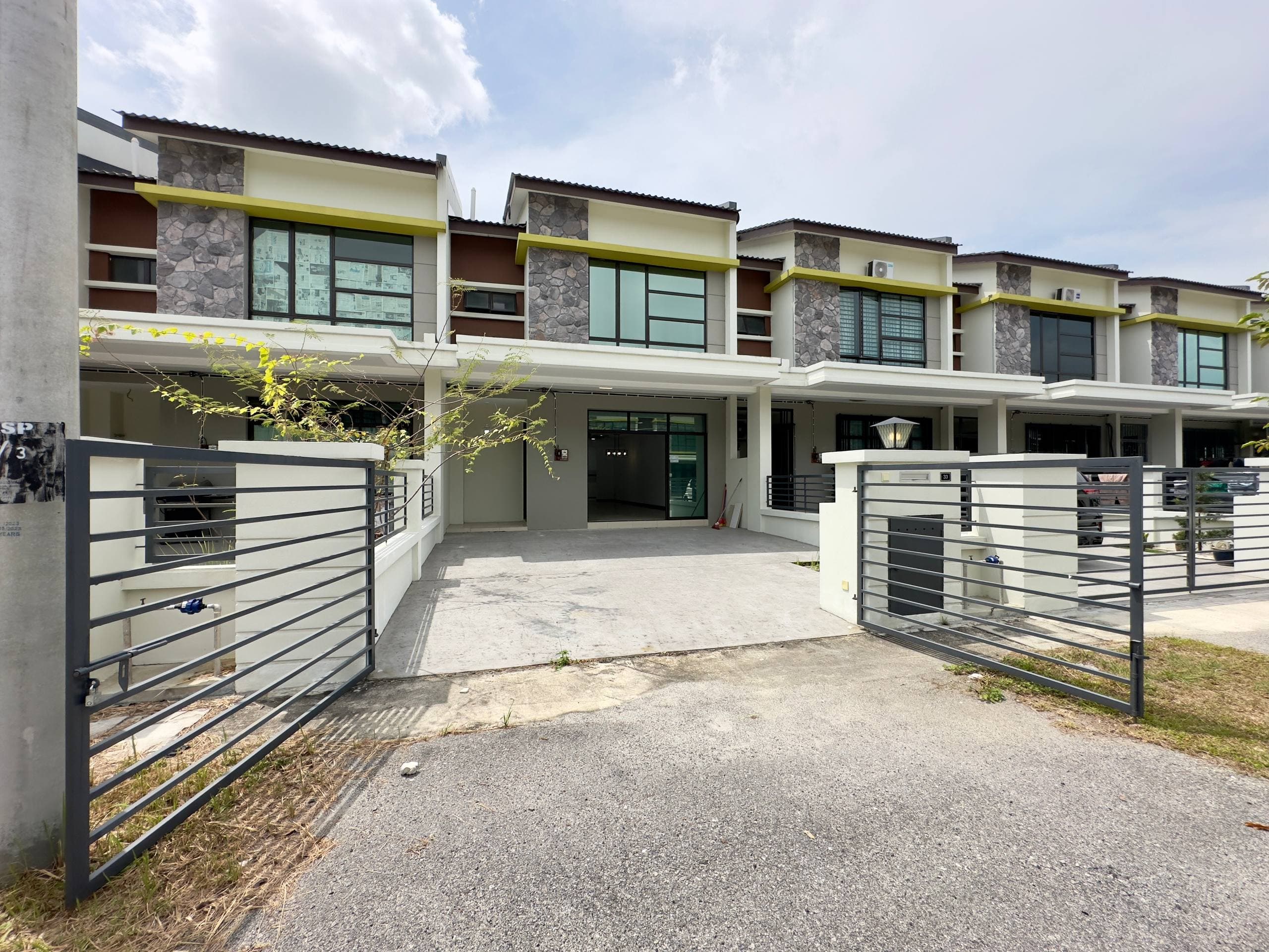 Saujana Perdana Saujana Utama Sg Buloh Type Dahlia Sari Double Storey - Image 1
