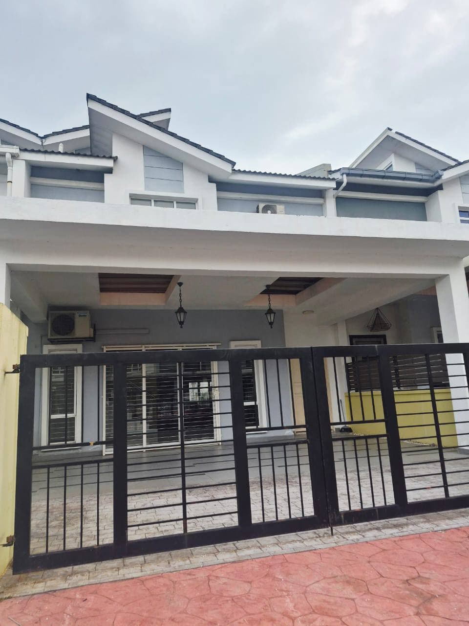 Superlink Double Storey Arabella DKayangan, Seksyen 13, Shah Alam