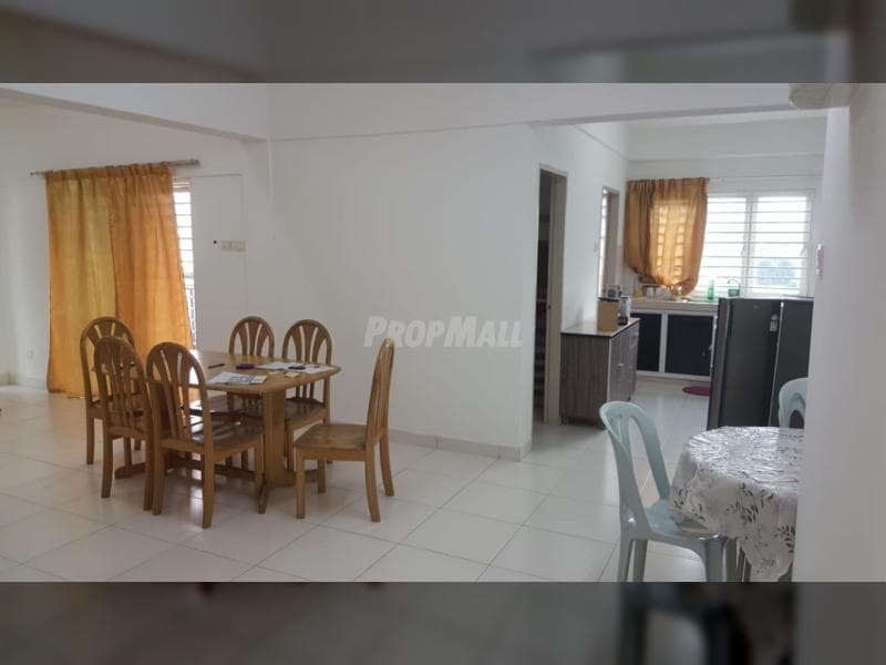Condominium Casa Tropika Puchong Selangor