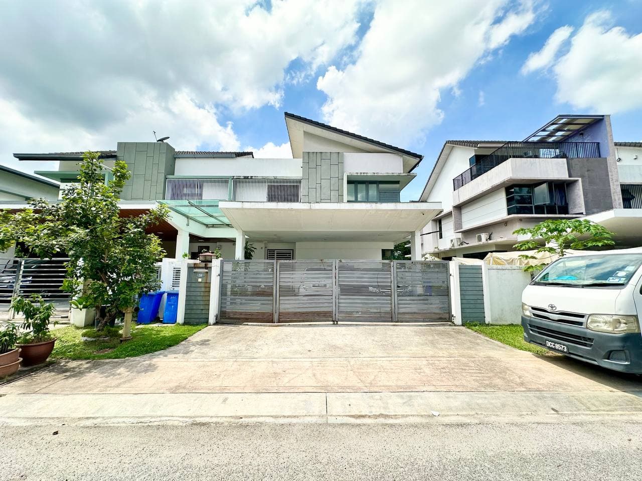 Two Storey Semi D Jalan Selasih U1224 Cahaya Alam, Shah Alam