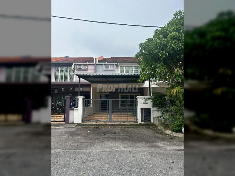 2-Storey Taman Pelangi Semenyih 2 - Next to Surau, Extended Kitchen