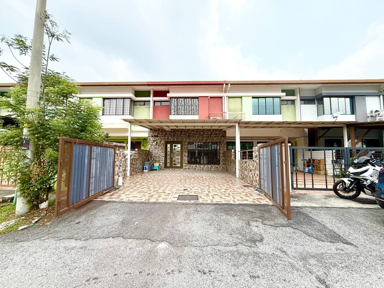 Double Storey Taman Anggerik Perdana Bandar Teknologi Kajang
