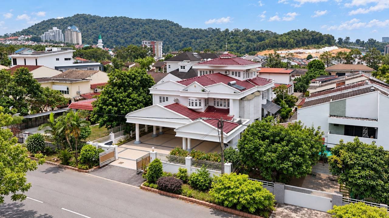 2.5 Storey Bungalow House Persiaran Zaaba, TTDI Kuala Lumpur - Image 1