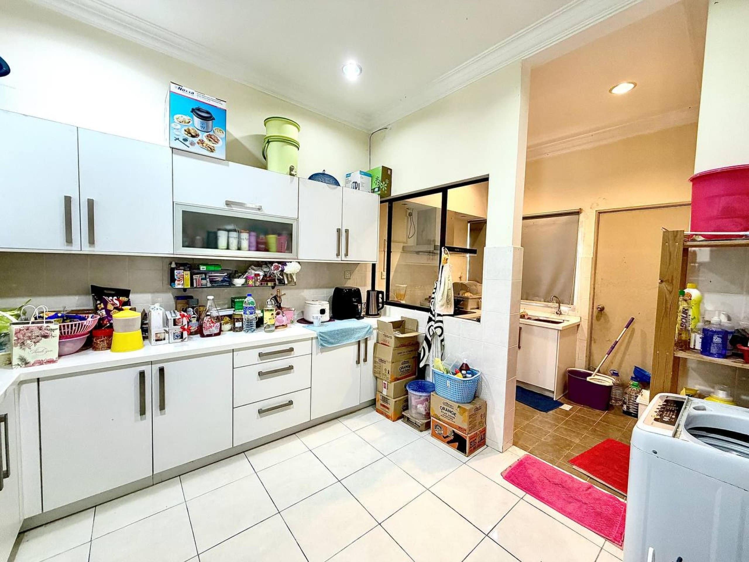 Facing Padang 22x75 Double Storey House Jalan Sanggul Bandar Puteri Klang - Image 1