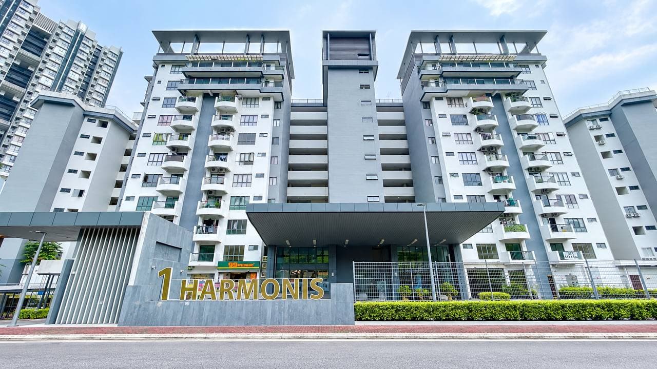 FREEHOLD Penthouse 1 Harmonis Condominium Gombak - Image 1