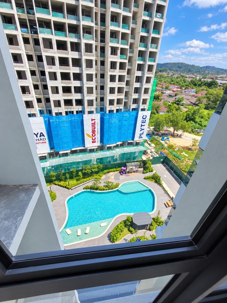 Renovated Triple Storey Townhouse Monterez Golf Country Club Seksyen U9, Shah