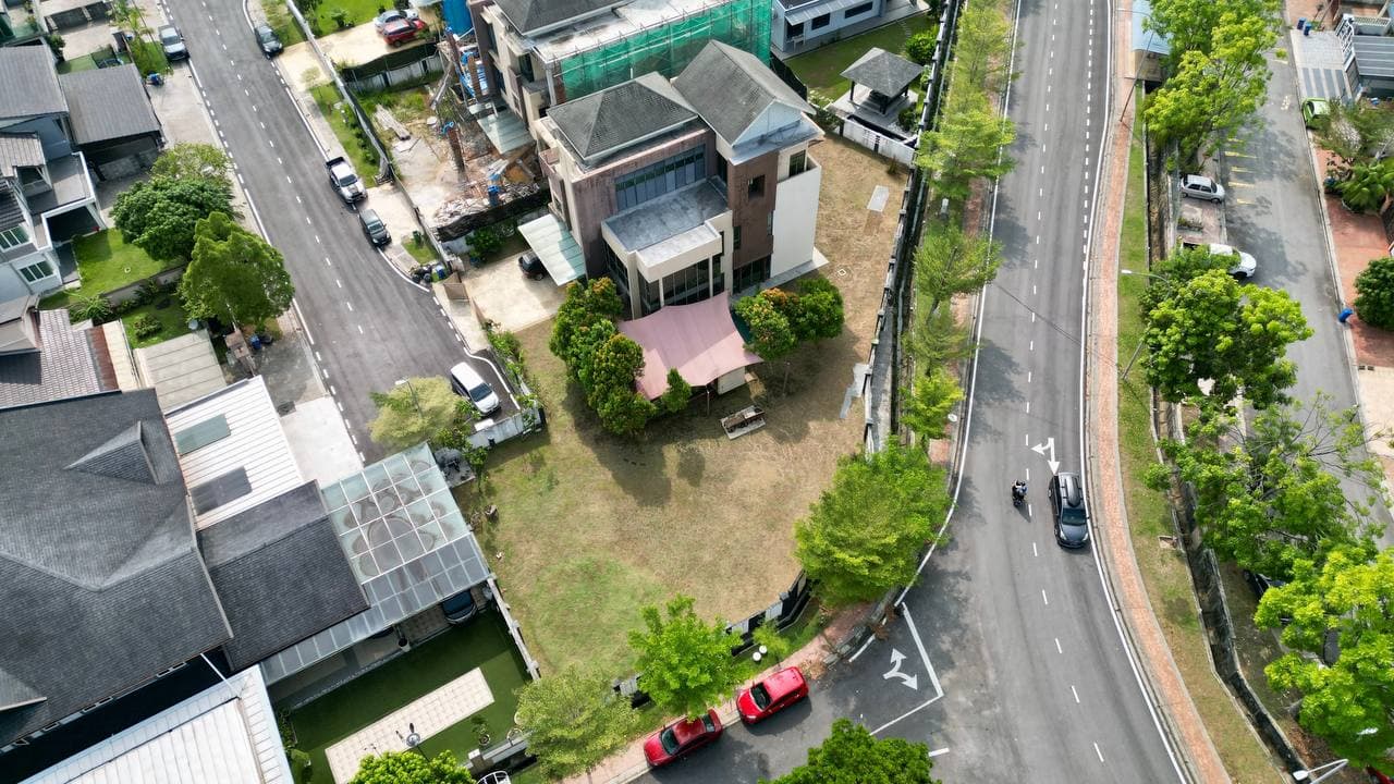 3 Storey Bungalow, Kristal Court, Seksyen 7, Shah Alam