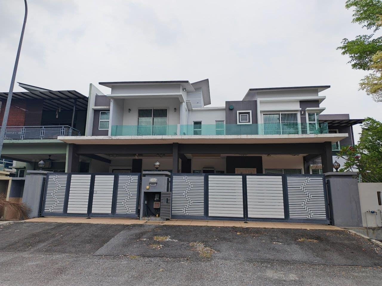 Semi-D like Bungalow Seremban, Bandar Warisan Puteri - Image 1