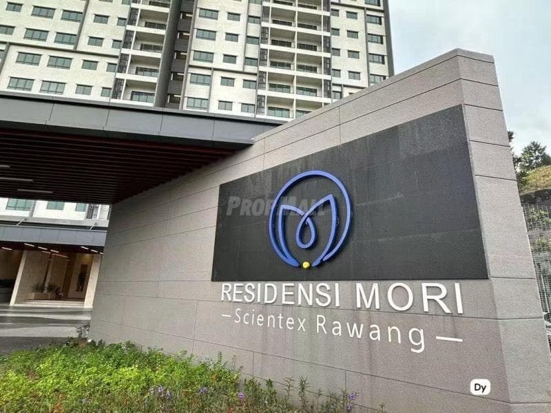 Brand New Condo - Top Floor - Move In Condition