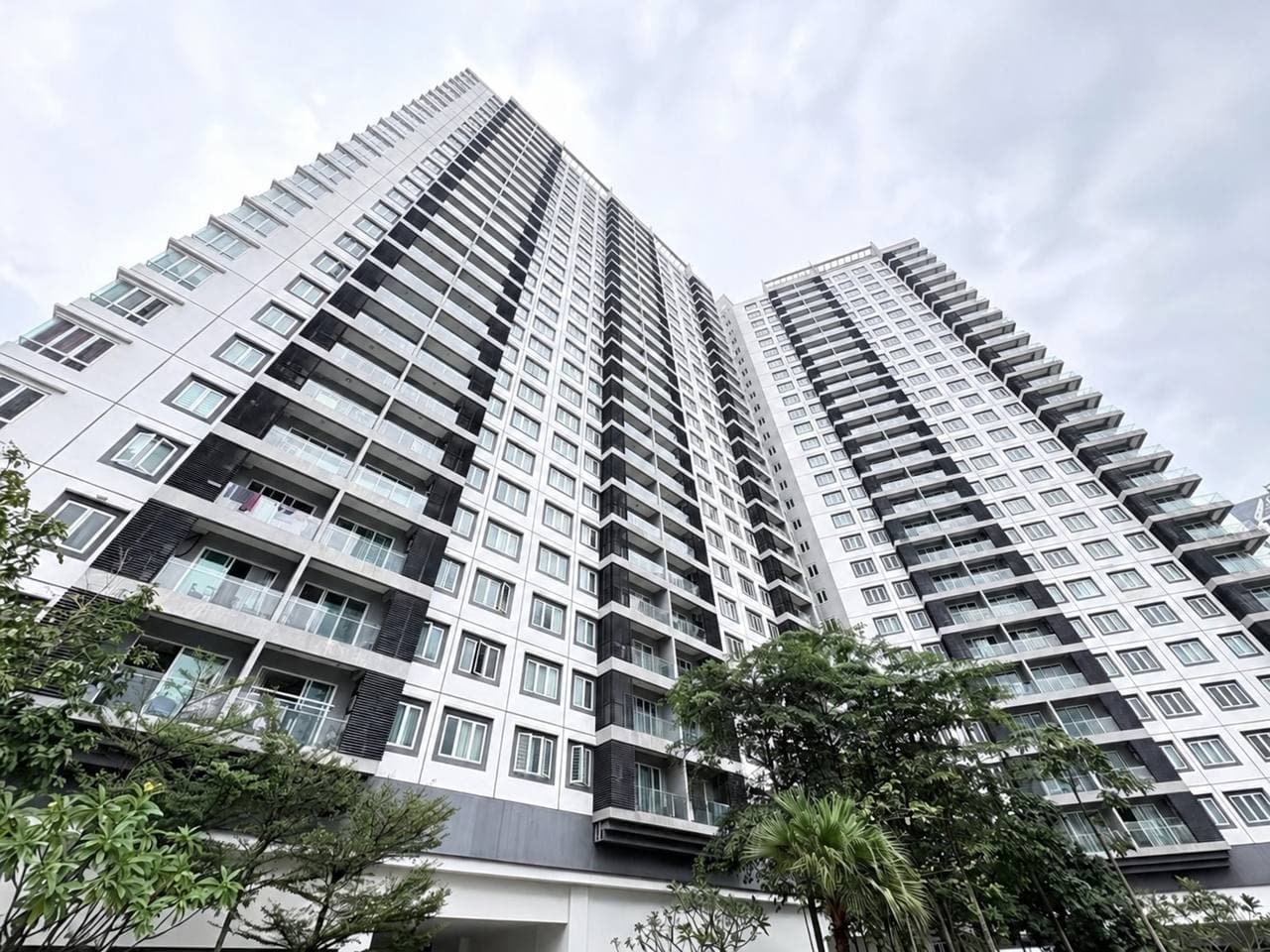 Sentul Village Service Apartment, Sentul - Image 1