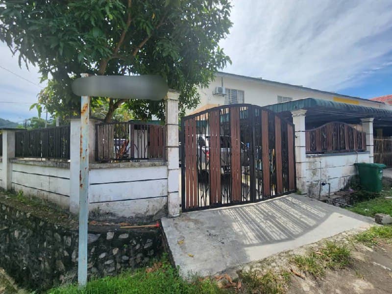 Facing Open Corner Lot Teres 2 Tingkat Taman Tasik Semenyih