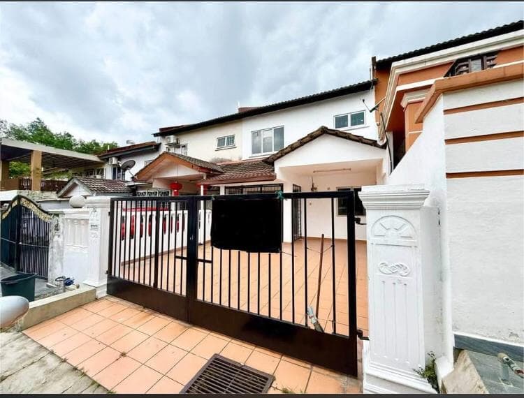 Rumah Teres 2 Tingkat Taman Impian Indah Sg Buloh - Image 1