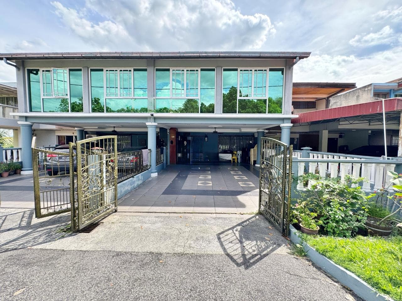 Fully Renovated 2 Storey House Seksyen 1 Bangi Near Surau School - Image 1